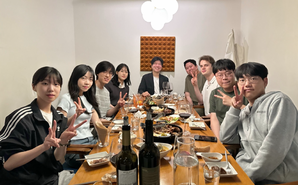 /images/posts/11/연구실회식첫.png