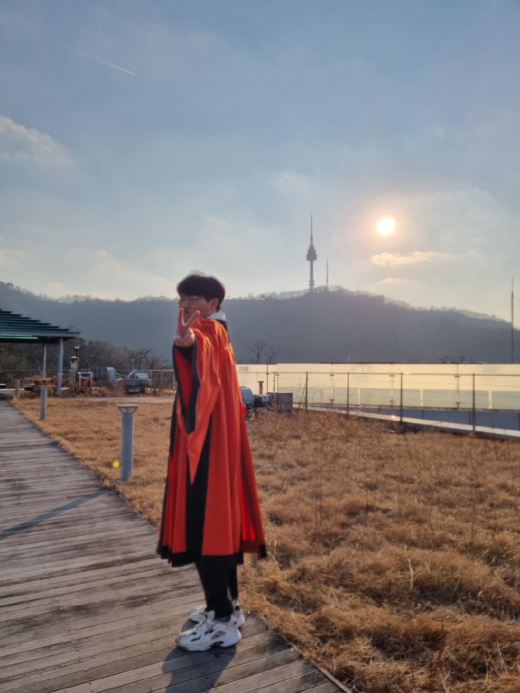 /images/posts/6/정승현_졸업1.jpg